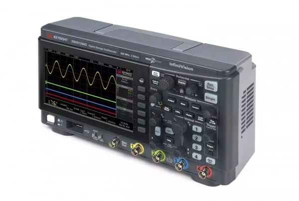 DSOX1204G – Осциллограф, 70/100/200 МГц, 2 Гвыб/с, 4 канала, с генератором